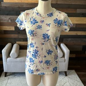 Crème Colored Women’s Tee Floral Blue Patterns Rag & Bone S